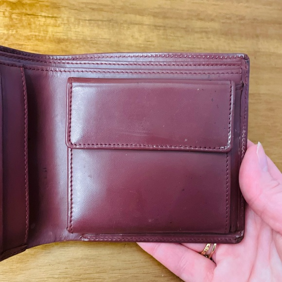 CARTIER Bordeaux Calfskin Bifold Wallet CURRENT 💯 AUTHENTIC - Picture 9 of 15